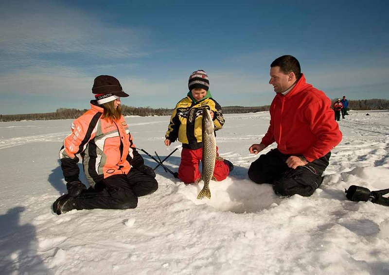 Try Your Luck at the Thrilling Ice Fishing Live Casino Game in UK, ice fishing